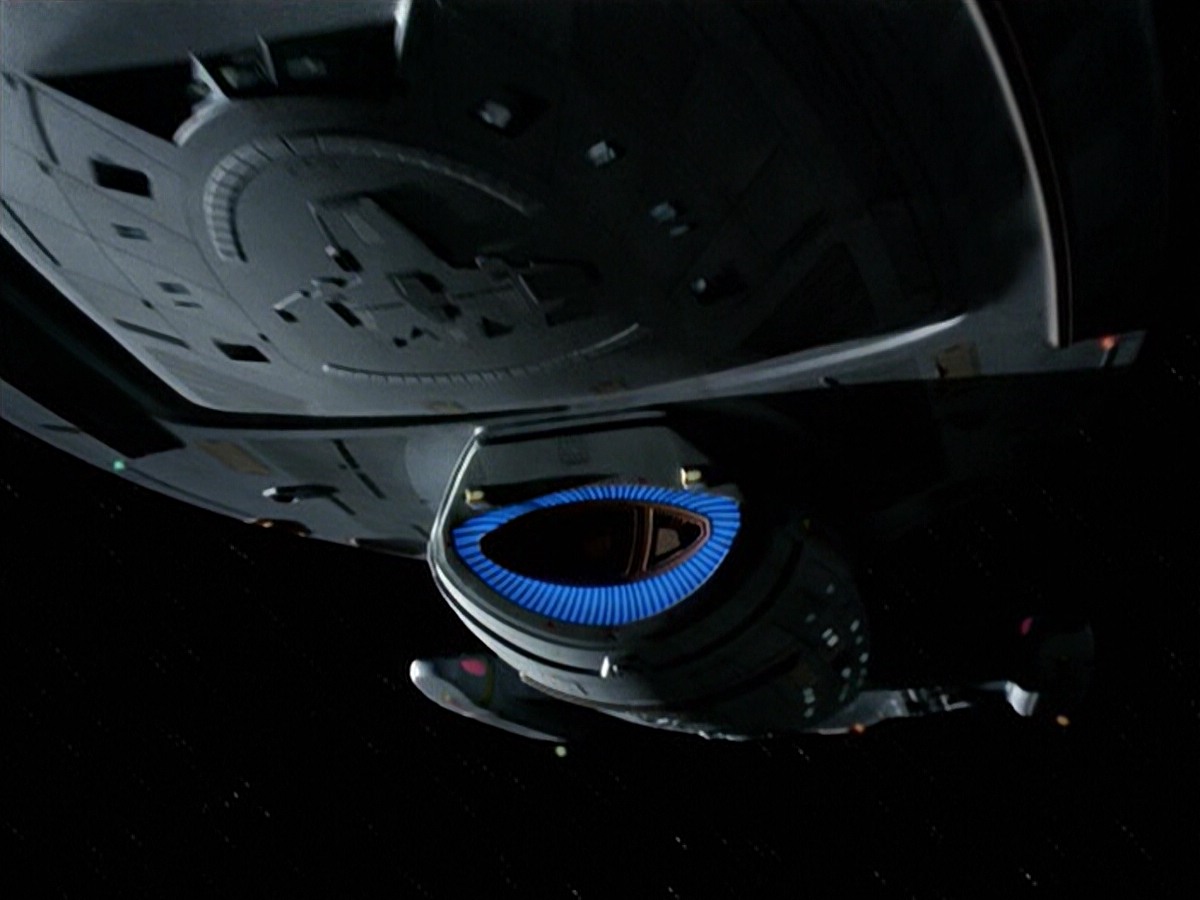 ariane179254_StarTrekVoyager_5x15_5x16_DarkFrontier_4892.jpg