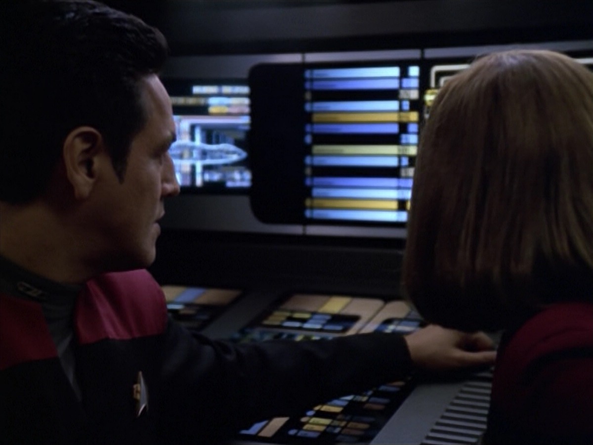 ariane179254_StarTrekVoyager_5x15_5x16_DarkFrontier_4932.jpg