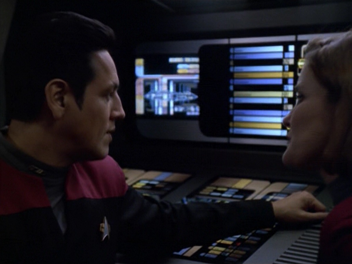 ariane179254_StarTrekVoyager_5x15_5x16_DarkFrontier_4934.jpg