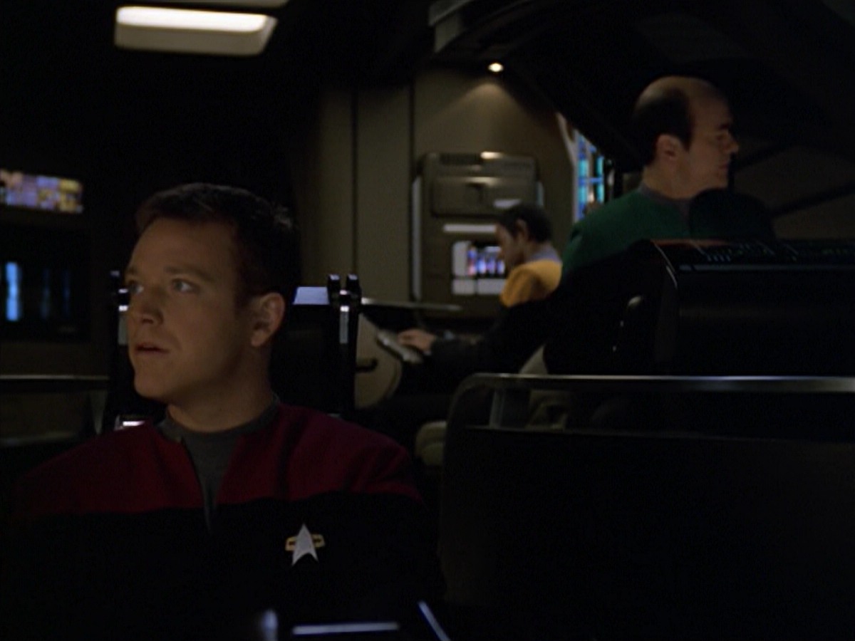 ariane179254_StarTrekVoyager_5x15_5x16_DarkFrontier_4999.jpg