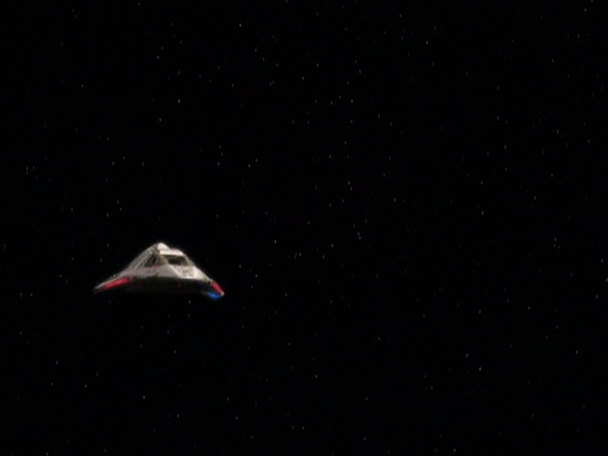 ariane179254_StarTrekVoyager_5x15_5x16_DarkFrontier_5025.jpg