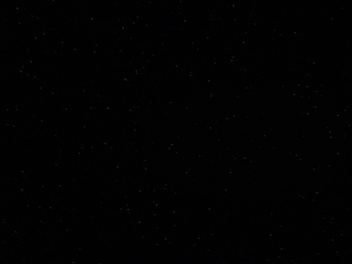 ariane179254_StarTrekVoyager_5x15_5x16_DarkFrontier_5031.jpg