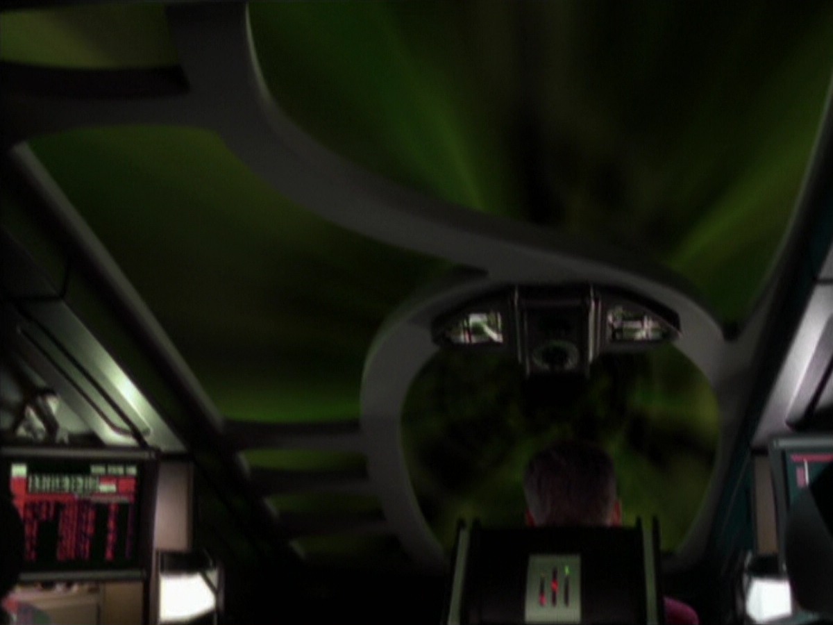 ariane179254_StarTrekVoyager_5x15_5x16_DarkFrontier_5036.jpg