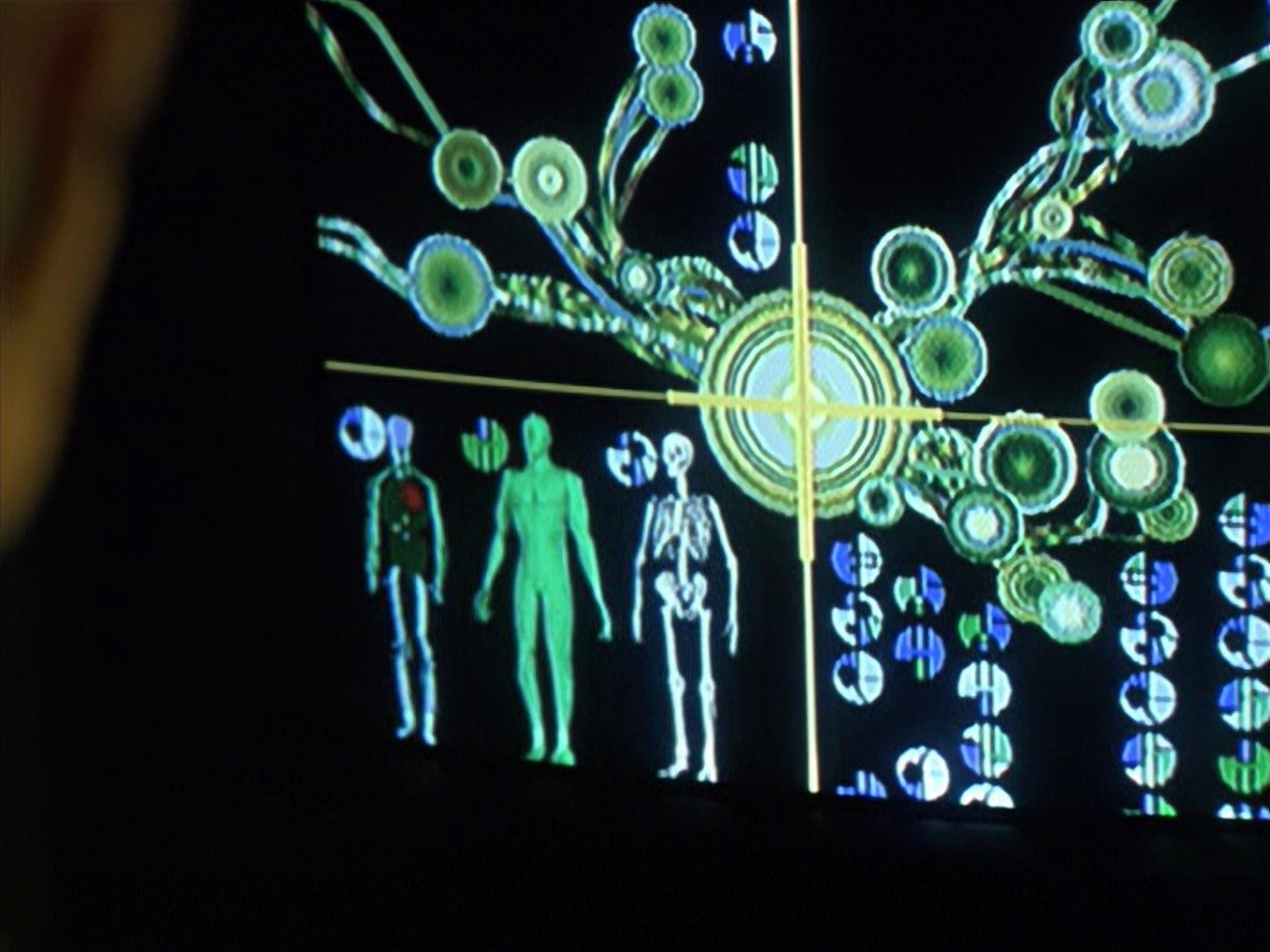 ariane179254_StarTrekVoyager_5x15_5x16_DarkFrontier_5099.jpg