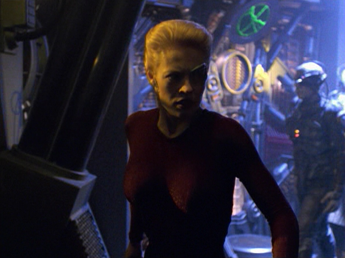 ariane179254_StarTrekVoyager_5x15_5x16_DarkFrontier_5379.jpg
