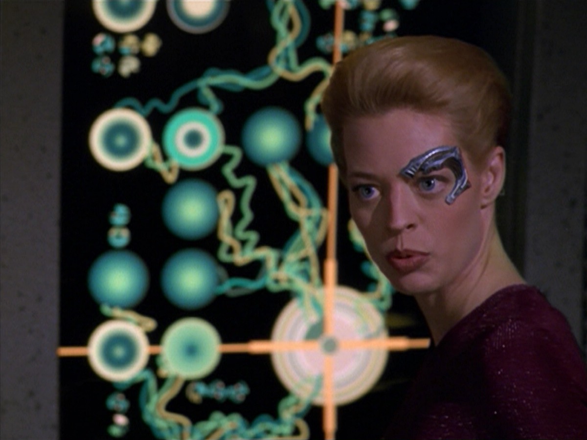 ariane179254_StarTrekVoyager_5x15_5x16_DarkFrontier_5463.jpg