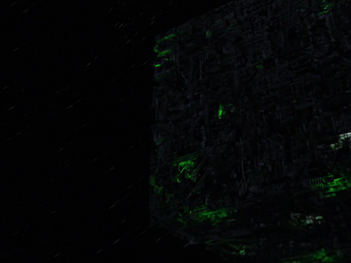 ariane179254_StarTrekVoyager_5x15_5x16_DarkFrontier_5498.jpg