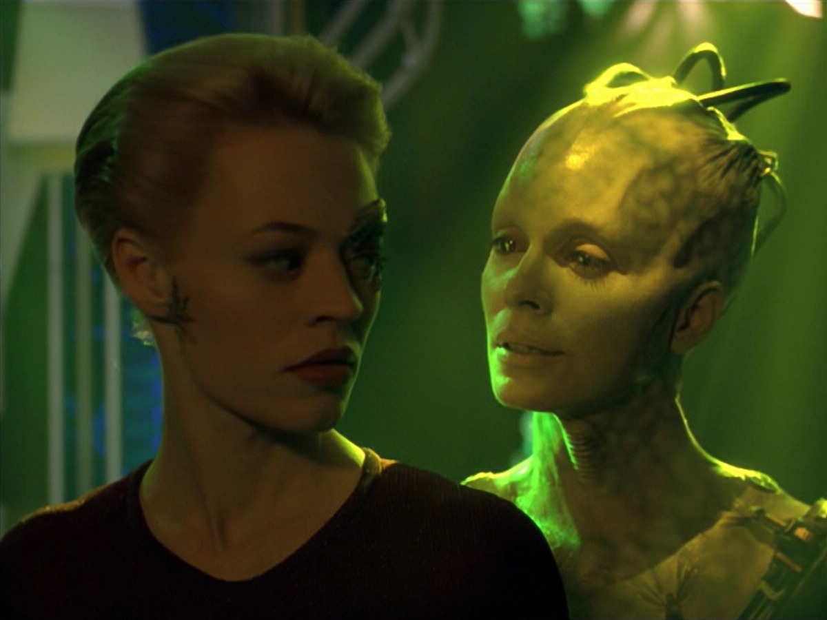ariane179254_StarTrekVoyager_5x15_5x16_DarkFrontier_5693.jpg