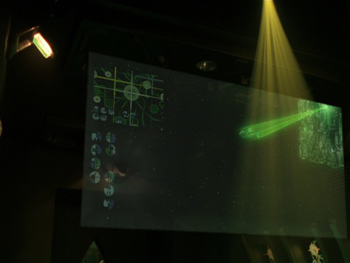 ariane179254_StarTrekVoyager_5x15_5x16_DarkFrontier_5730.jpg