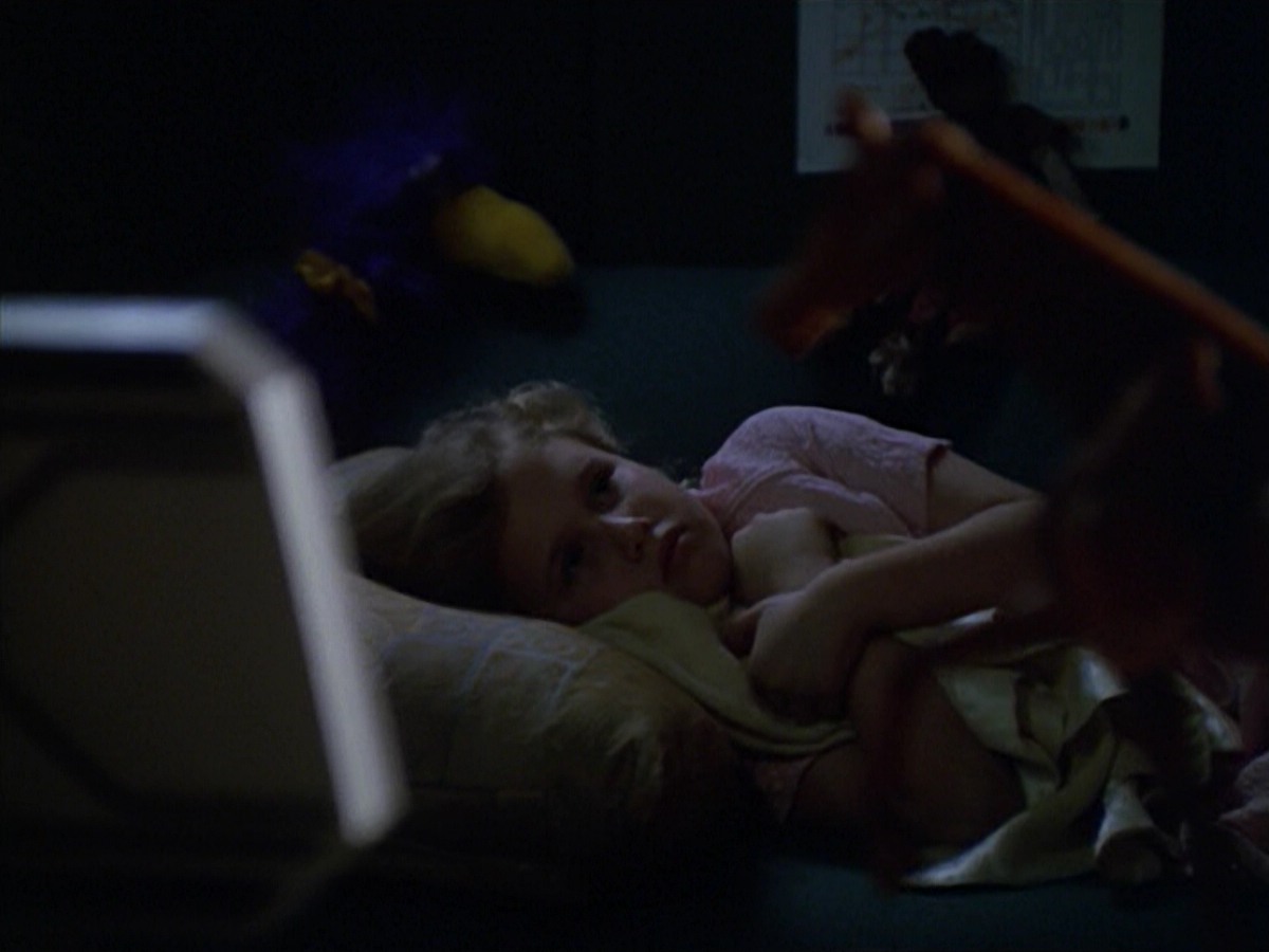 ariane179254_StarTrekVoyager_5x15_5x16_DarkFrontier_5826.jpg