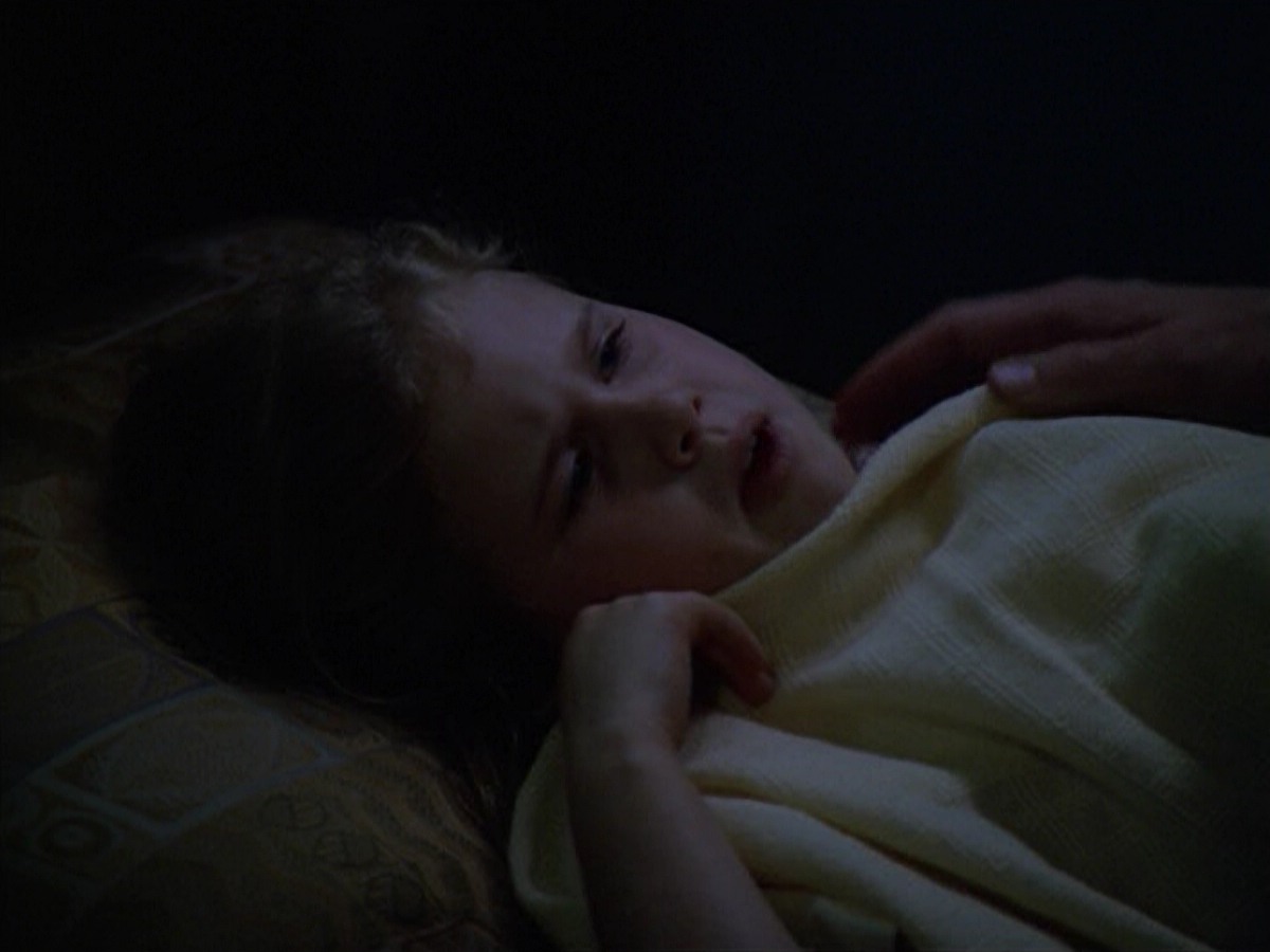 ariane179254_StarTrekVoyager_5x15_5x16_DarkFrontier_5904.jpg