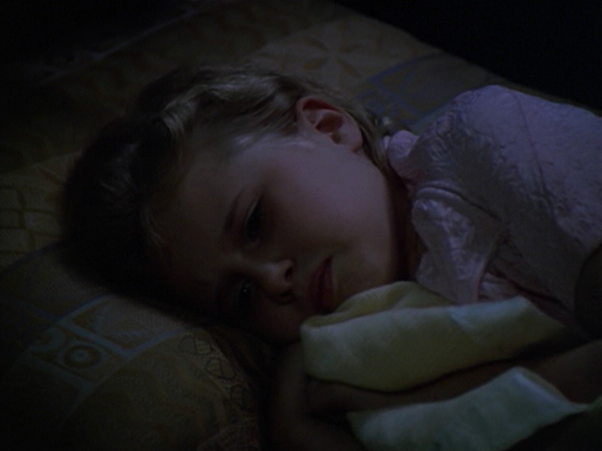 ariane179254_StarTrekVoyager_5x15_5x16_DarkFrontier_5955.jpg