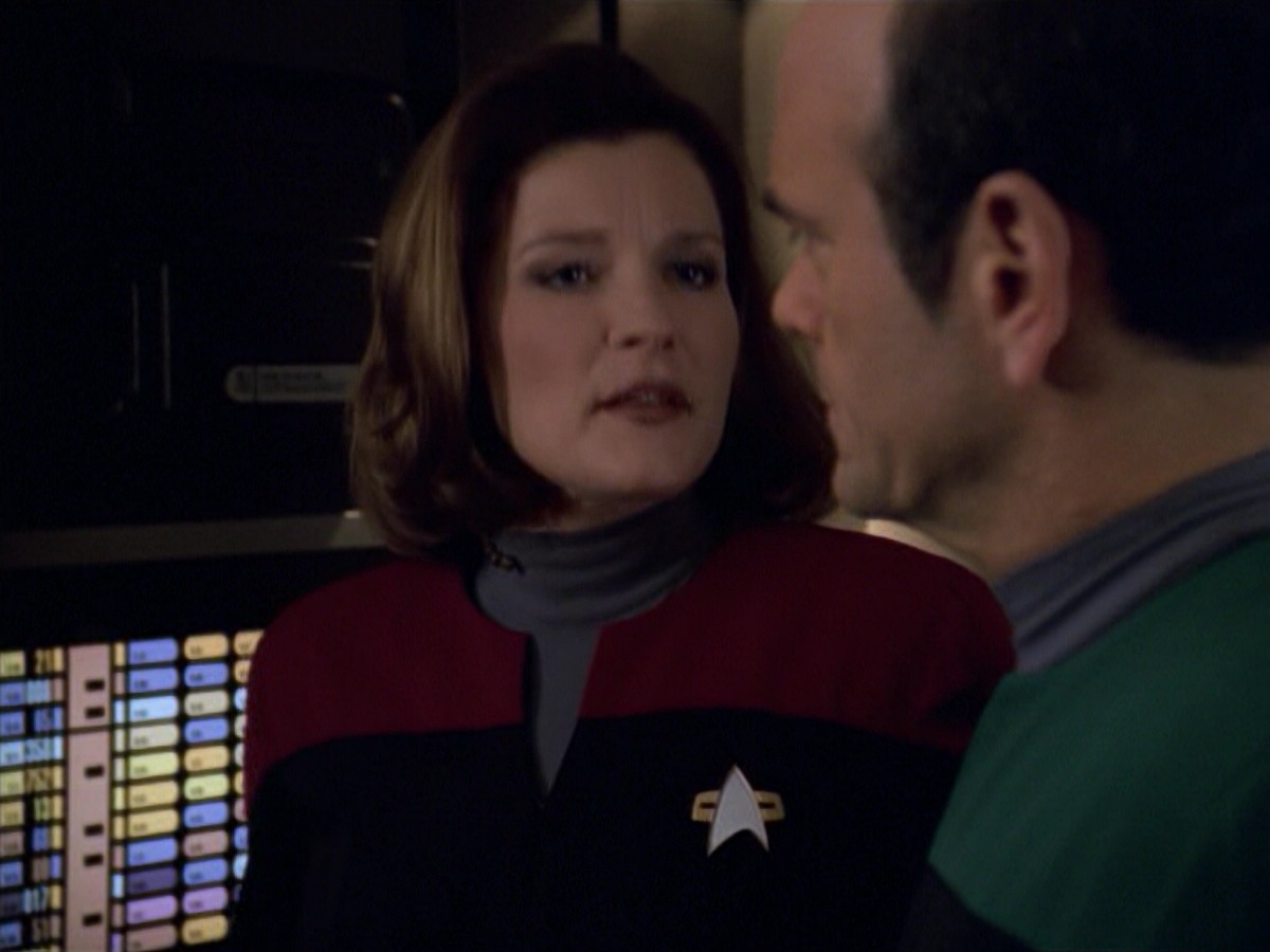 ariane179254_StarTrekVoyager_5x15_5x16_DarkFrontier_6038.jpg