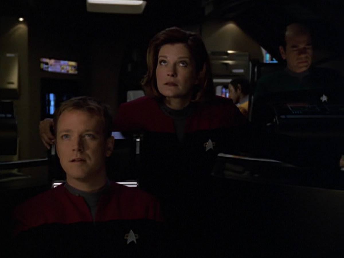 ariane179254_StarTrekVoyager_5x15_5x16_DarkFrontier_6096.jpg