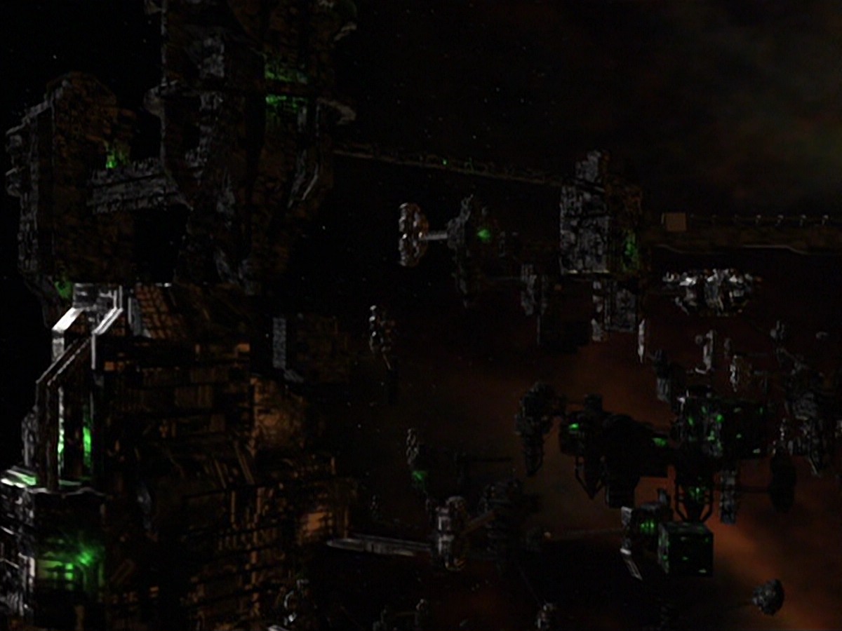 ariane179254_StarTrekVoyager_5x15_5x16_DarkFrontier_6133.jpg