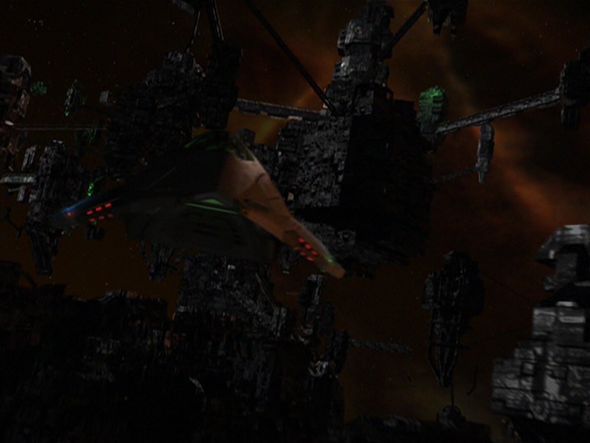 ariane179254_StarTrekVoyager_5x15_5x16_DarkFrontier_6465.jpg