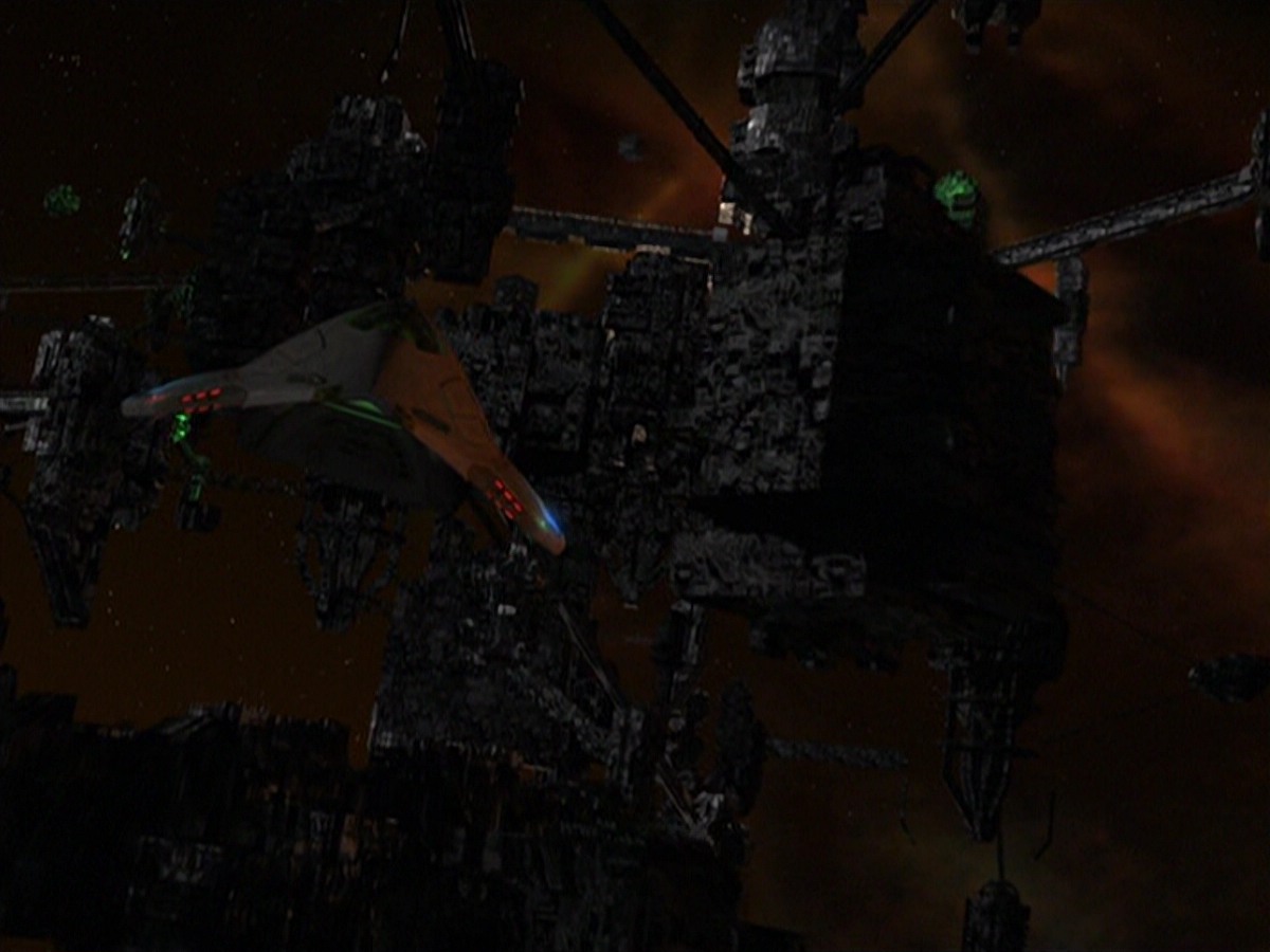 ariane179254_StarTrekVoyager_5x15_5x16_DarkFrontier_6466.jpg