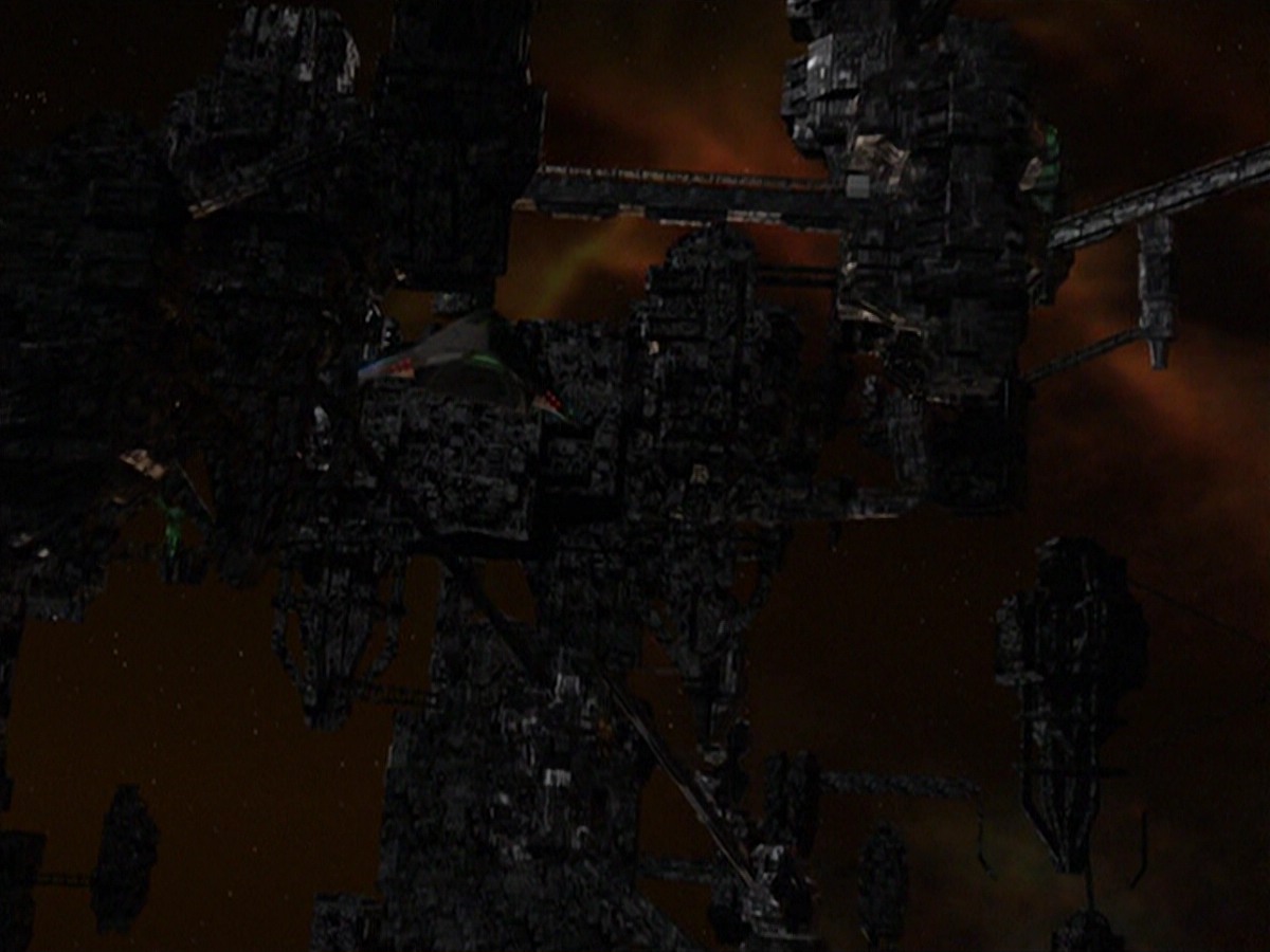 ariane179254_StarTrekVoyager_5x15_5x16_DarkFrontier_6469.jpg
