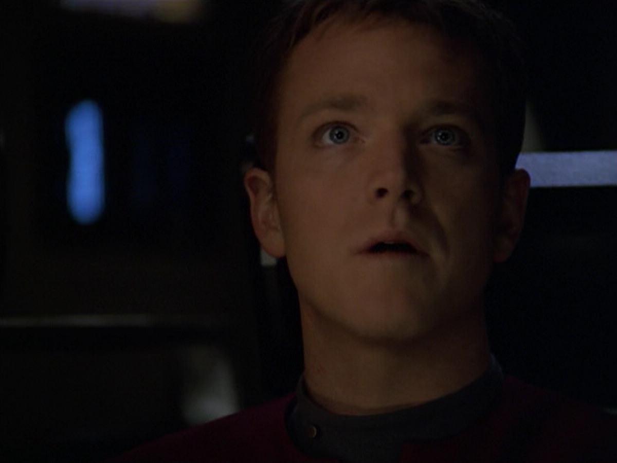 ariane179254_StarTrekVoyager_5x15_5x16_DarkFrontier_6564.jpg