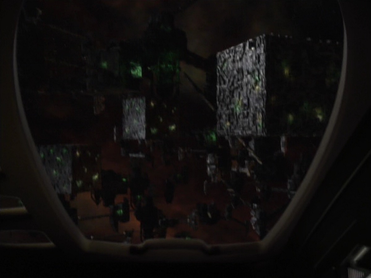 ariane179254_StarTrekVoyager_5x15_5x16_DarkFrontier_6731.jpg