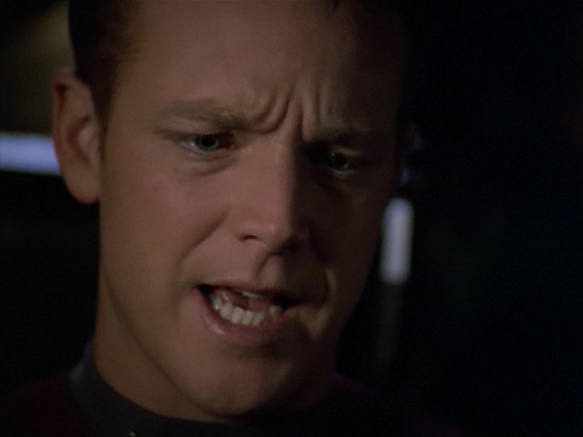 ariane179254_StarTrekVoyager_5x15_5x16_DarkFrontier_6733.jpg