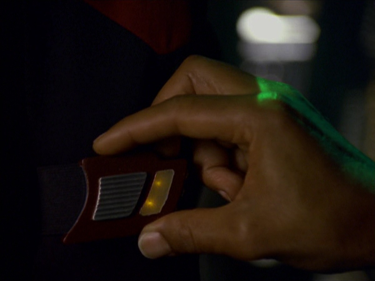 ariane179254_StarTrekVoyager_5x15_5x16_DarkFrontier_6786.jpg