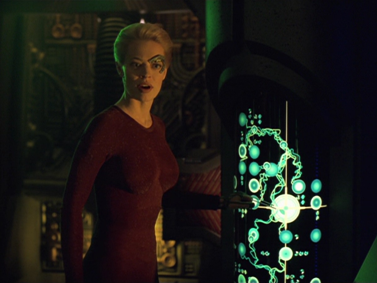 ariane179254_StarTrekVoyager_5x15_5x16_DarkFrontier_6993.jpg