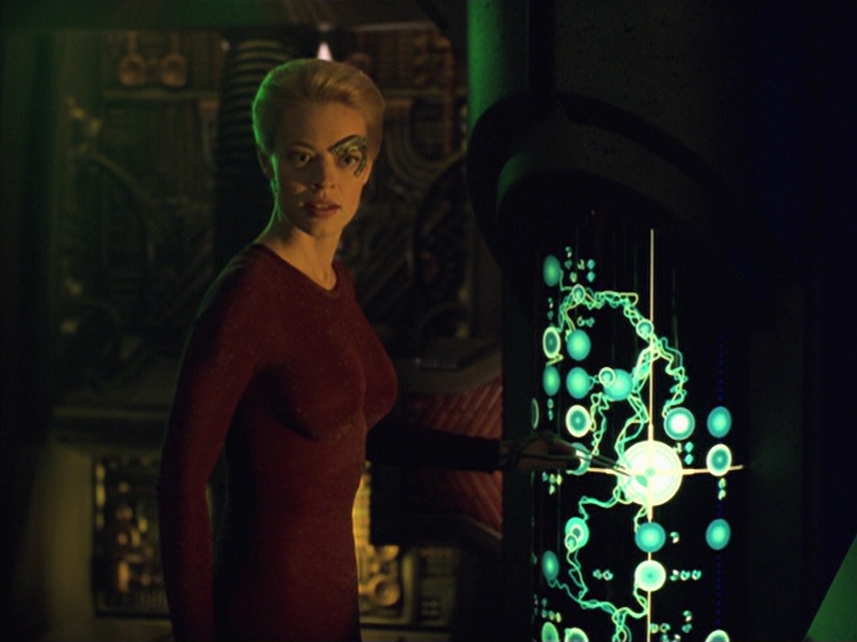 ariane179254_StarTrekVoyager_5x15_5x16_DarkFrontier_6997.jpg