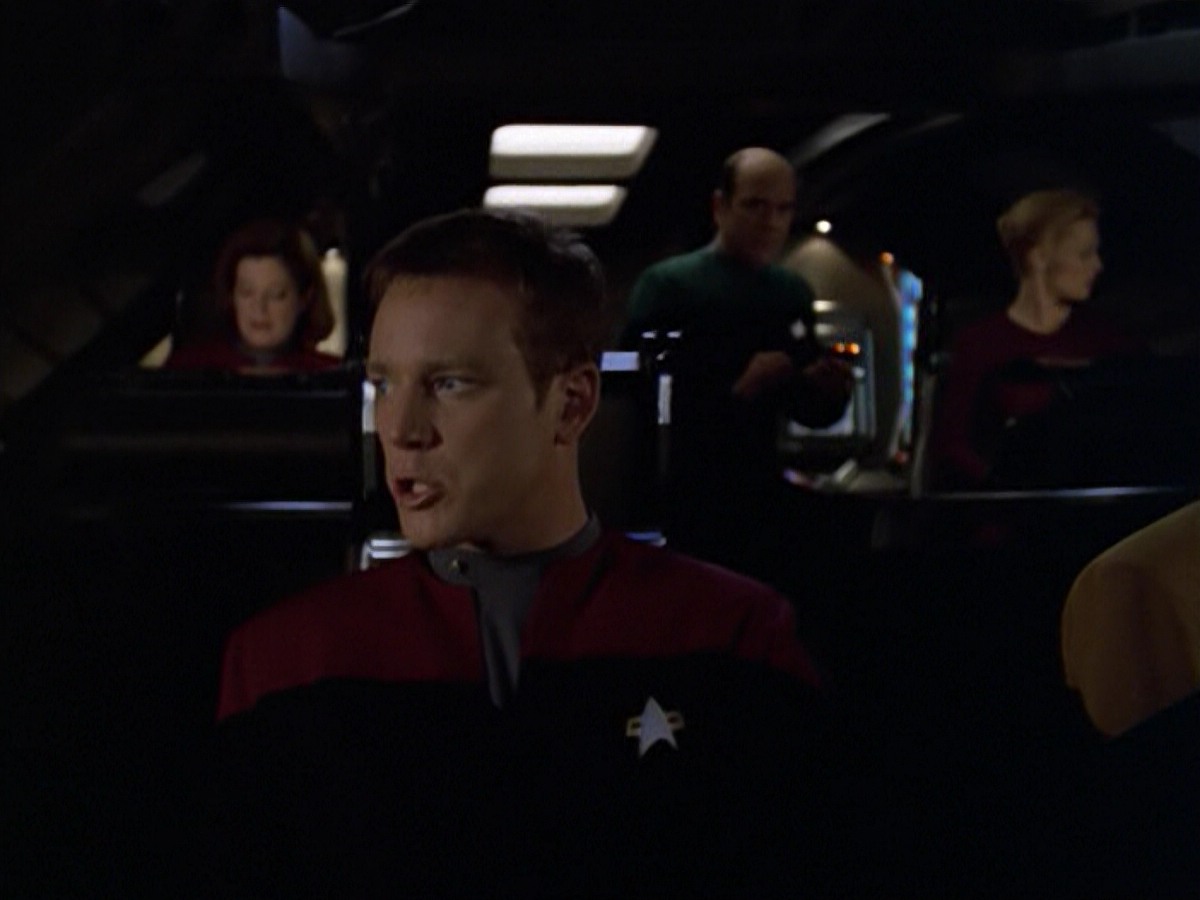 ariane179254_StarTrekVoyager_5x15_5x16_DarkFrontier_7039.jpg