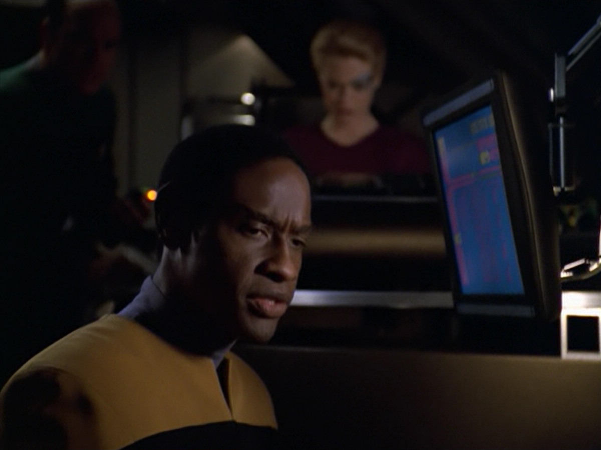 ariane179254_StarTrekVoyager_5x15_5x16_DarkFrontier_7046.jpg