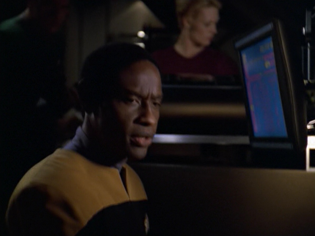 ariane179254_StarTrekVoyager_5x15_5x16_DarkFrontier_7047.jpg