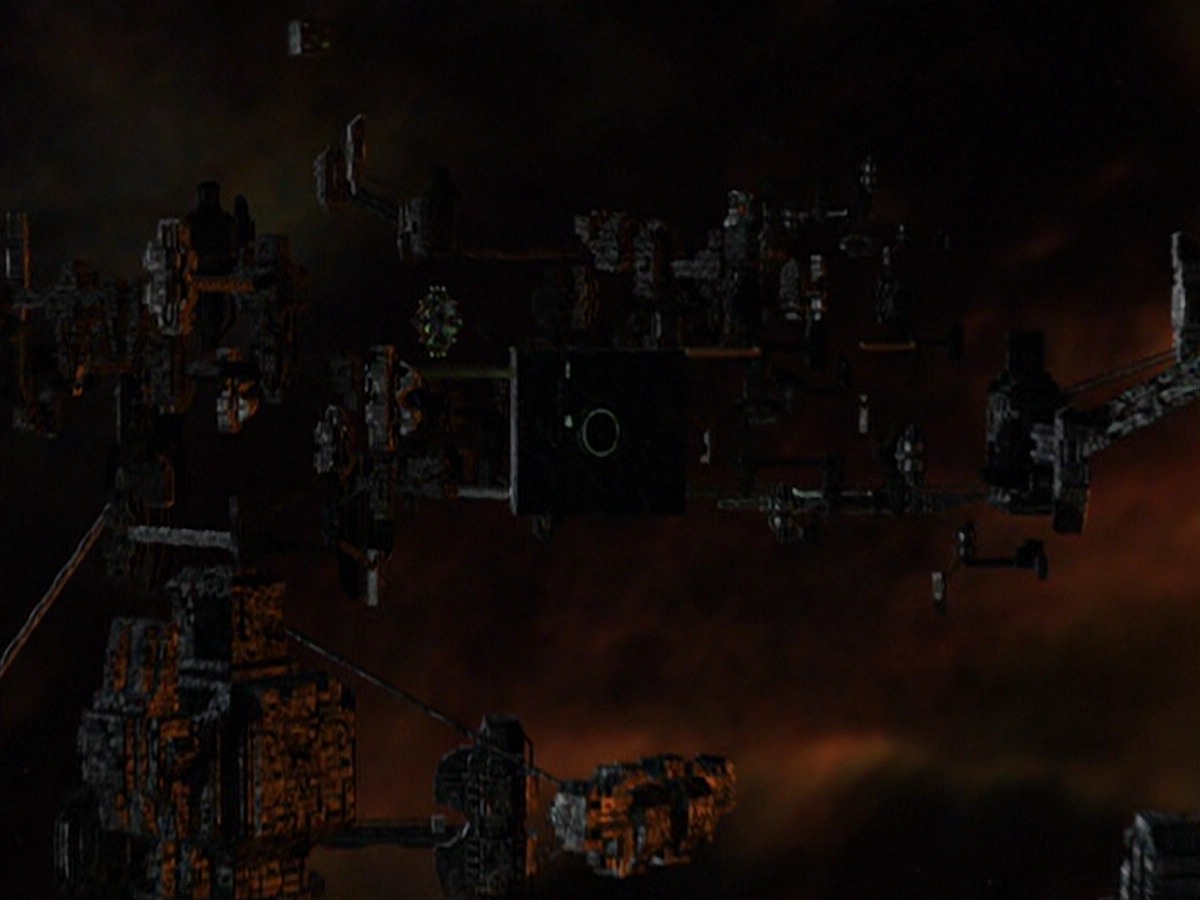 ariane179254_StarTrekVoyager_5x15_5x16_DarkFrontier_7053.jpg