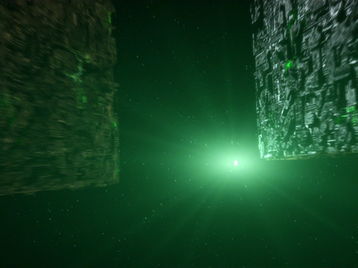 ariane179254_StarTrekVoyager_5x15_5x16_DarkFrontier_7082.jpg