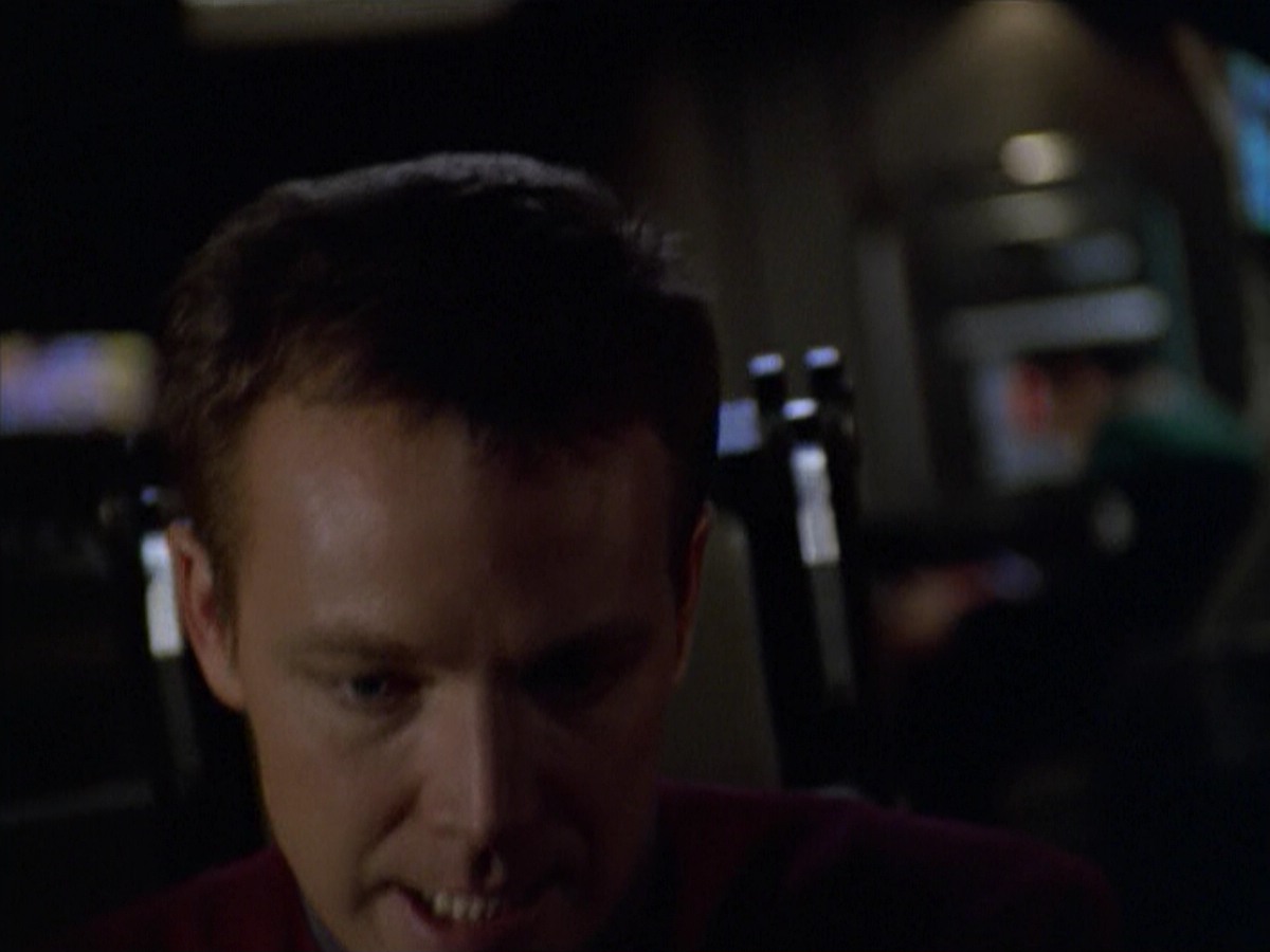 ariane179254_StarTrekVoyager_5x15_5x16_DarkFrontier_7103.jpg