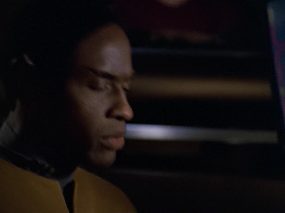 ariane179254_StarTrekVoyager_5x15_5x16_DarkFrontier_7109.jpg