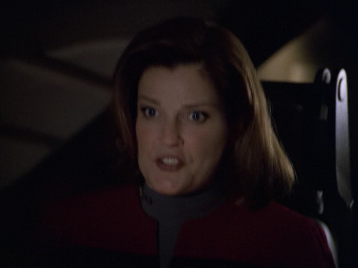 ariane179254_StarTrekVoyager_5x15_5x16_DarkFrontier_7134.jpg