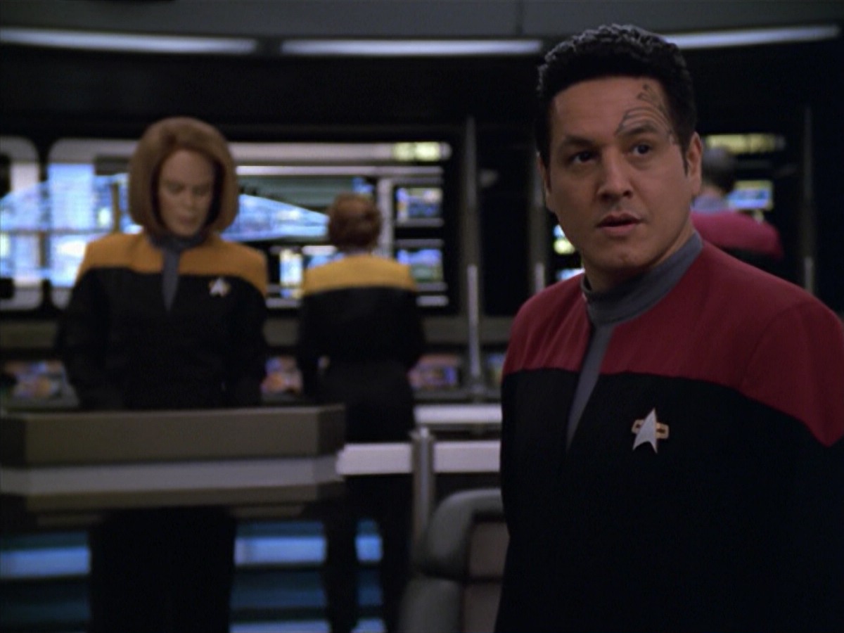 ariane179254_StarTrekVoyager_5x15_5x16_DarkFrontier_7151.jpg