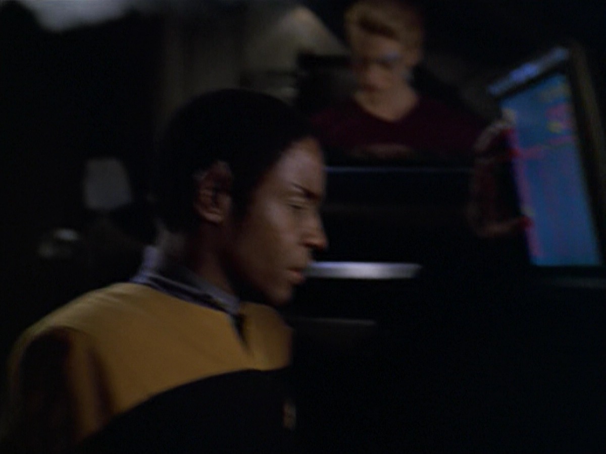ariane179254_StarTrekVoyager_5x15_5x16_DarkFrontier_7169.jpg