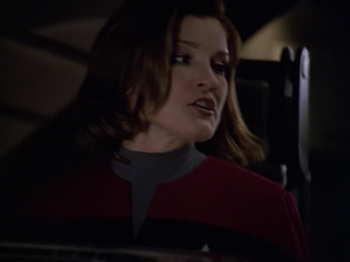 ariane179254_StarTrekVoyager_5x15_5x16_DarkFrontier_7181.jpg