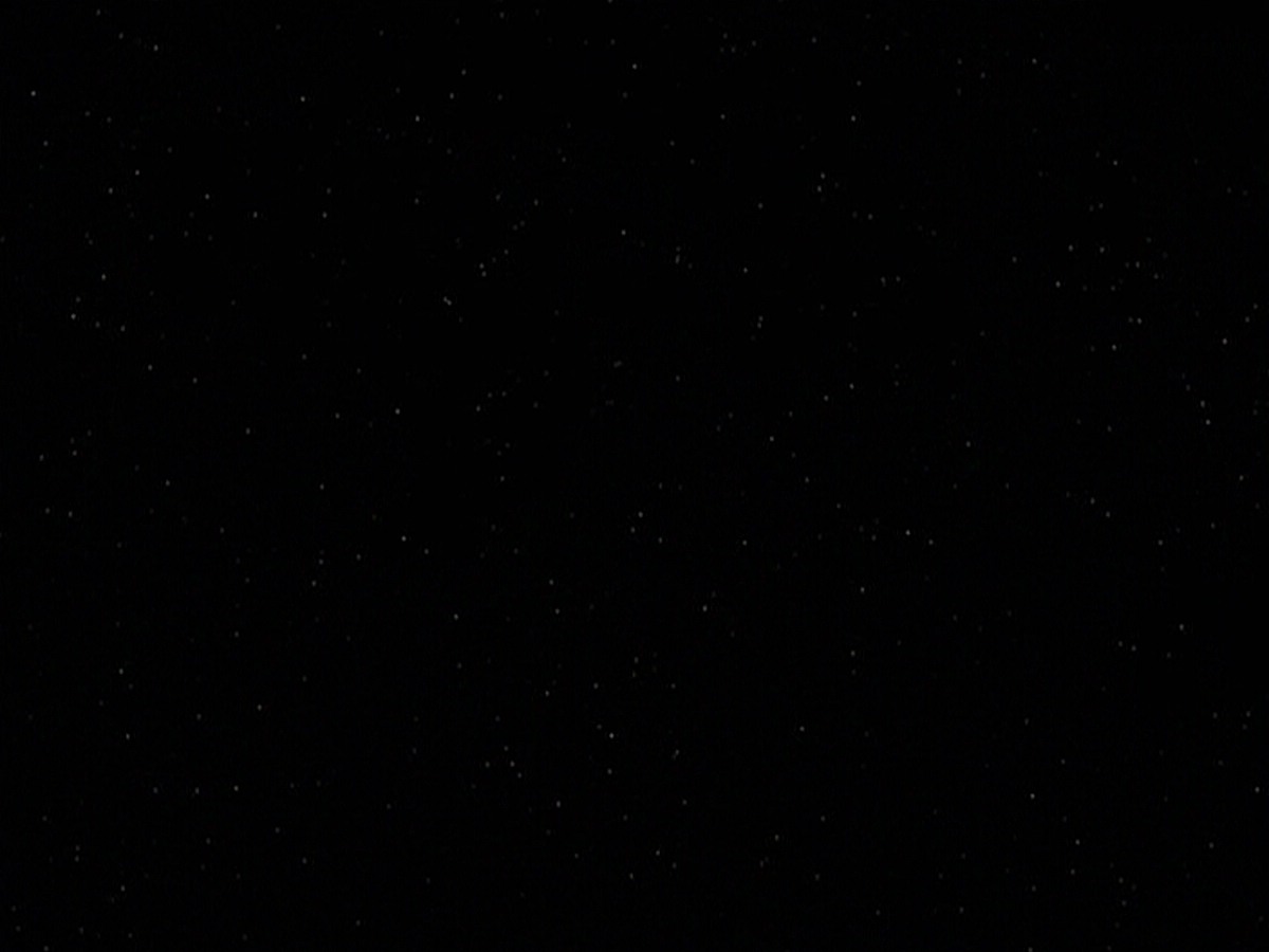 ariane179254_StarTrekVoyager_5x15_5x16_DarkFrontier_7196.jpg