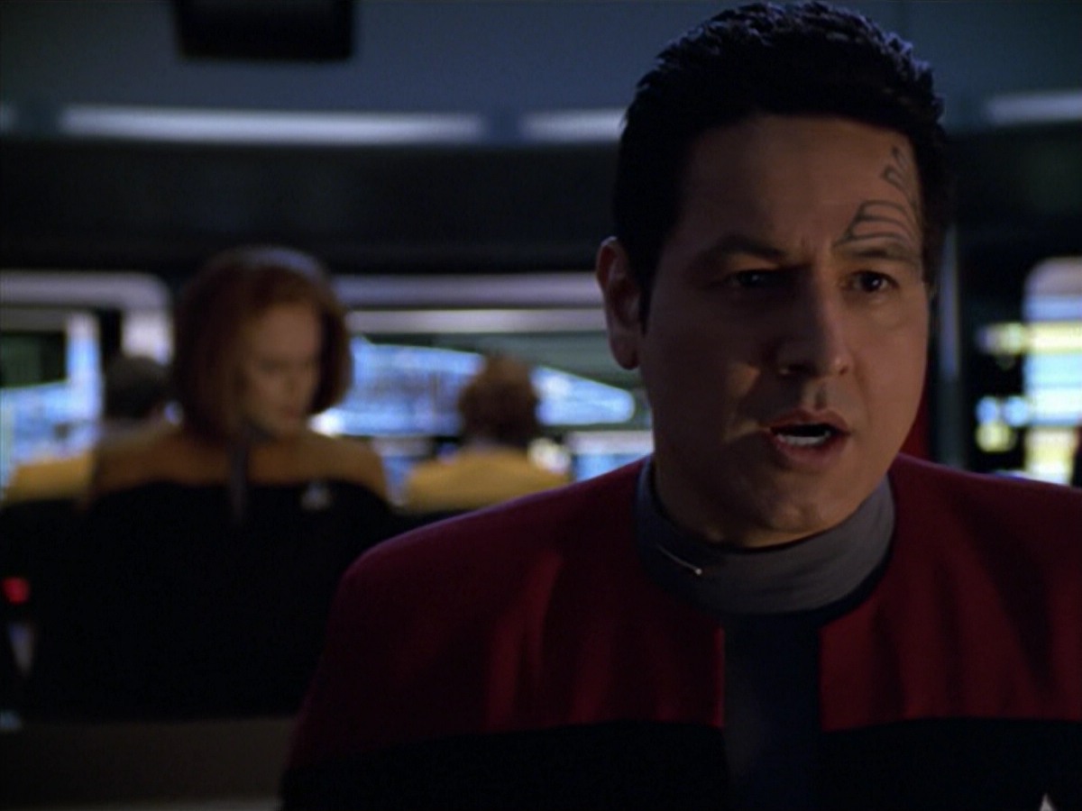 ariane179254_StarTrekVoyager_5x15_5x16_DarkFrontier_7212.jpg