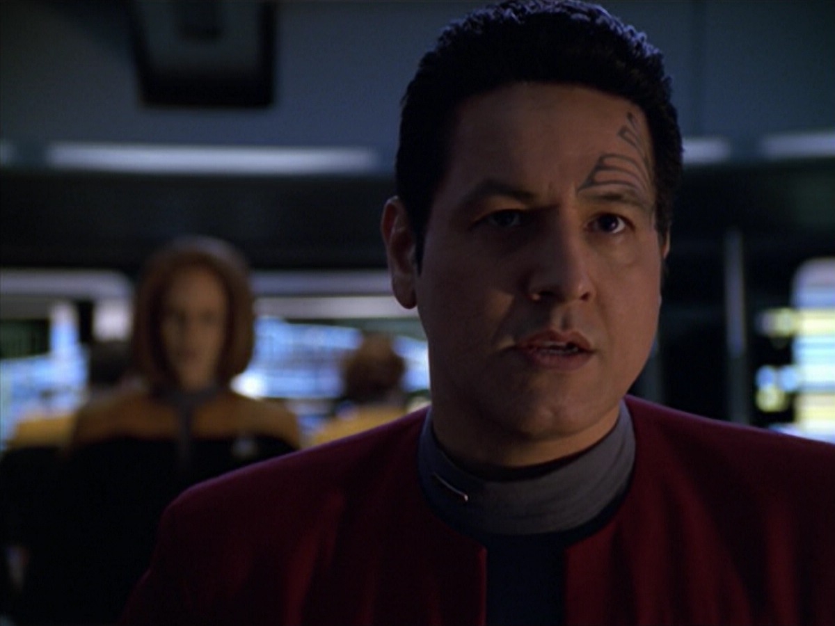 ariane179254_StarTrekVoyager_5x15_5x16_DarkFrontier_7218.jpg