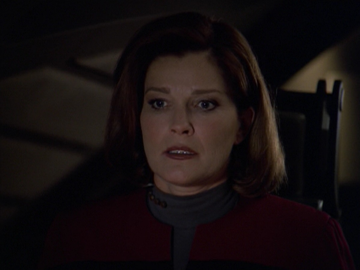 ariane179254_StarTrekVoyager_5x15_5x16_DarkFrontier_7274.jpg