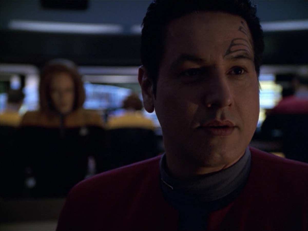 ariane179254_StarTrekVoyager_5x15_5x16_DarkFrontier_7297.jpg