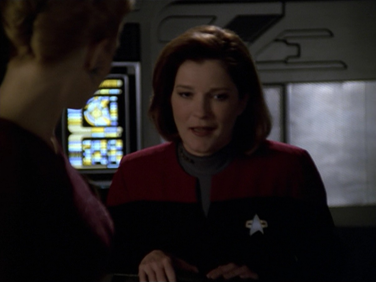 ariane179254_StarTrekVoyager_5x15_5x16_DarkFrontier_7334.jpg