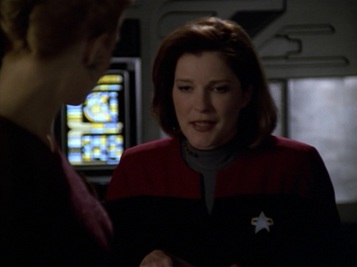 ariane179254_StarTrekVoyager_5x15_5x16_DarkFrontier_7335.jpg