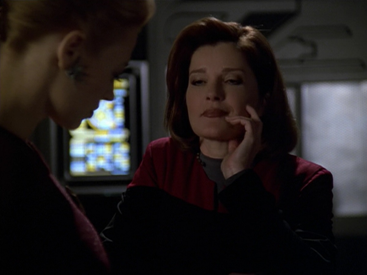 ariane179254_StarTrekVoyager_5x15_5x16_DarkFrontier_7347.jpg