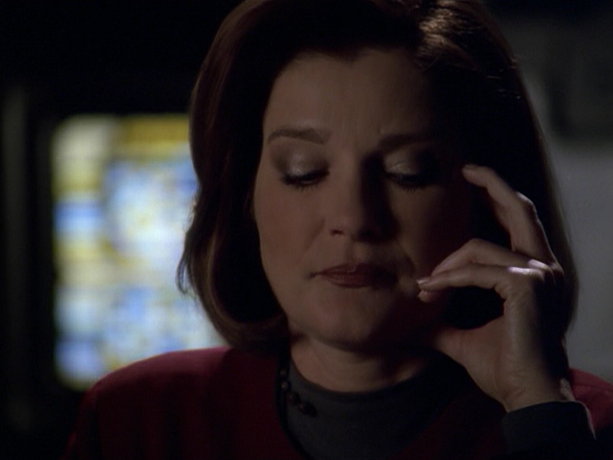 ariane179254_StarTrekVoyager_5x15_5x16_DarkFrontier_7361.jpg