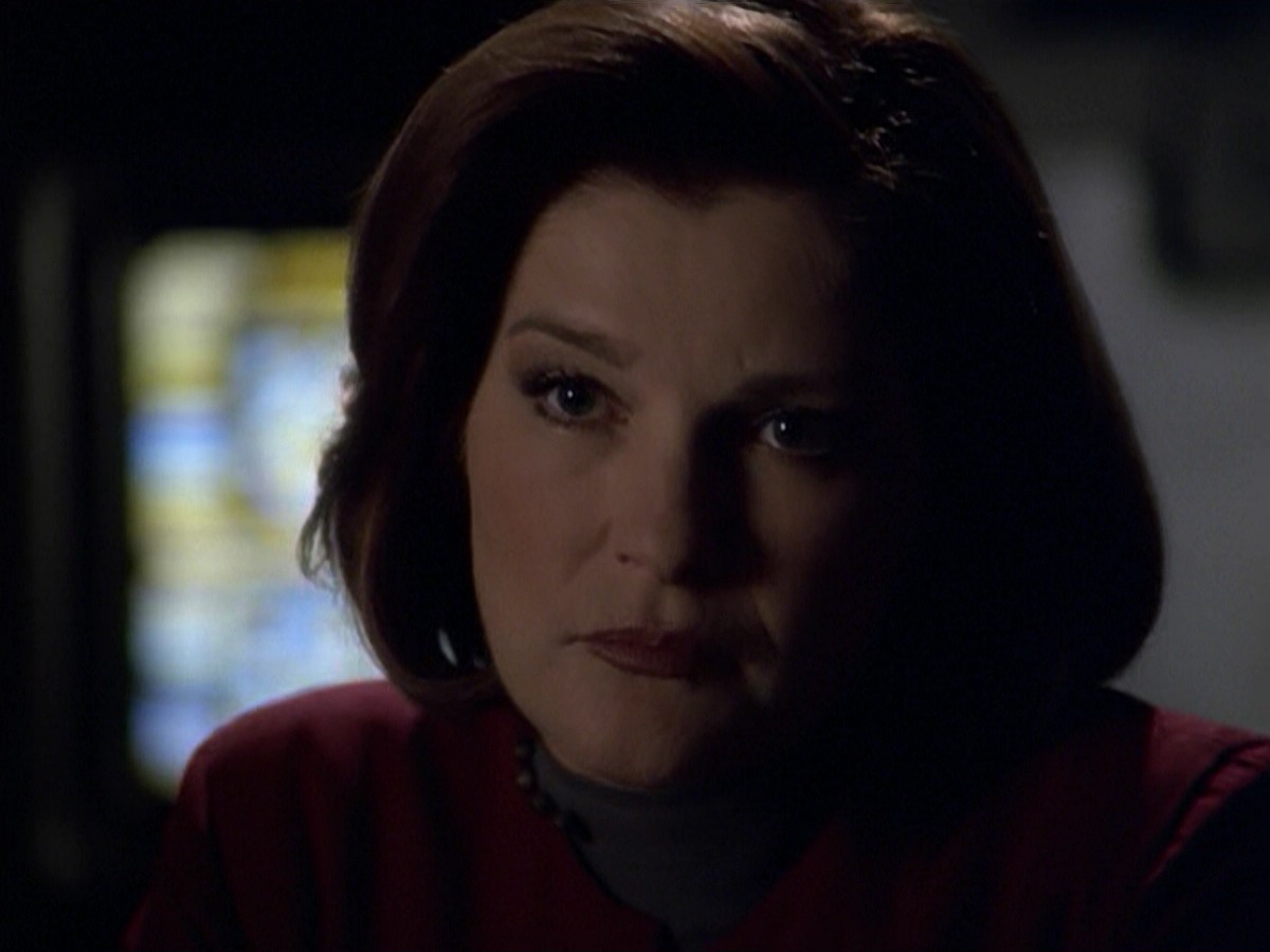 ariane179254_StarTrekVoyager_5x15_5x16_DarkFrontier_7364.jpg