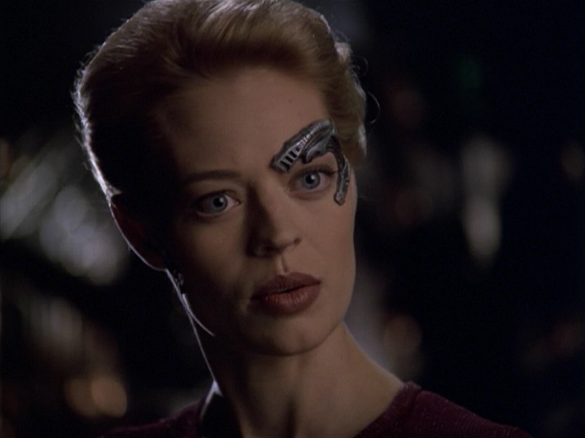 ariane179254_StarTrekVoyager_5x15_5x16_DarkFrontier_7377.jpg